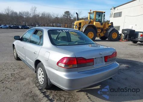 2002 Honda Accord 2.3 Vp из США, поврежденный, VIN 1HGCF86602A116500